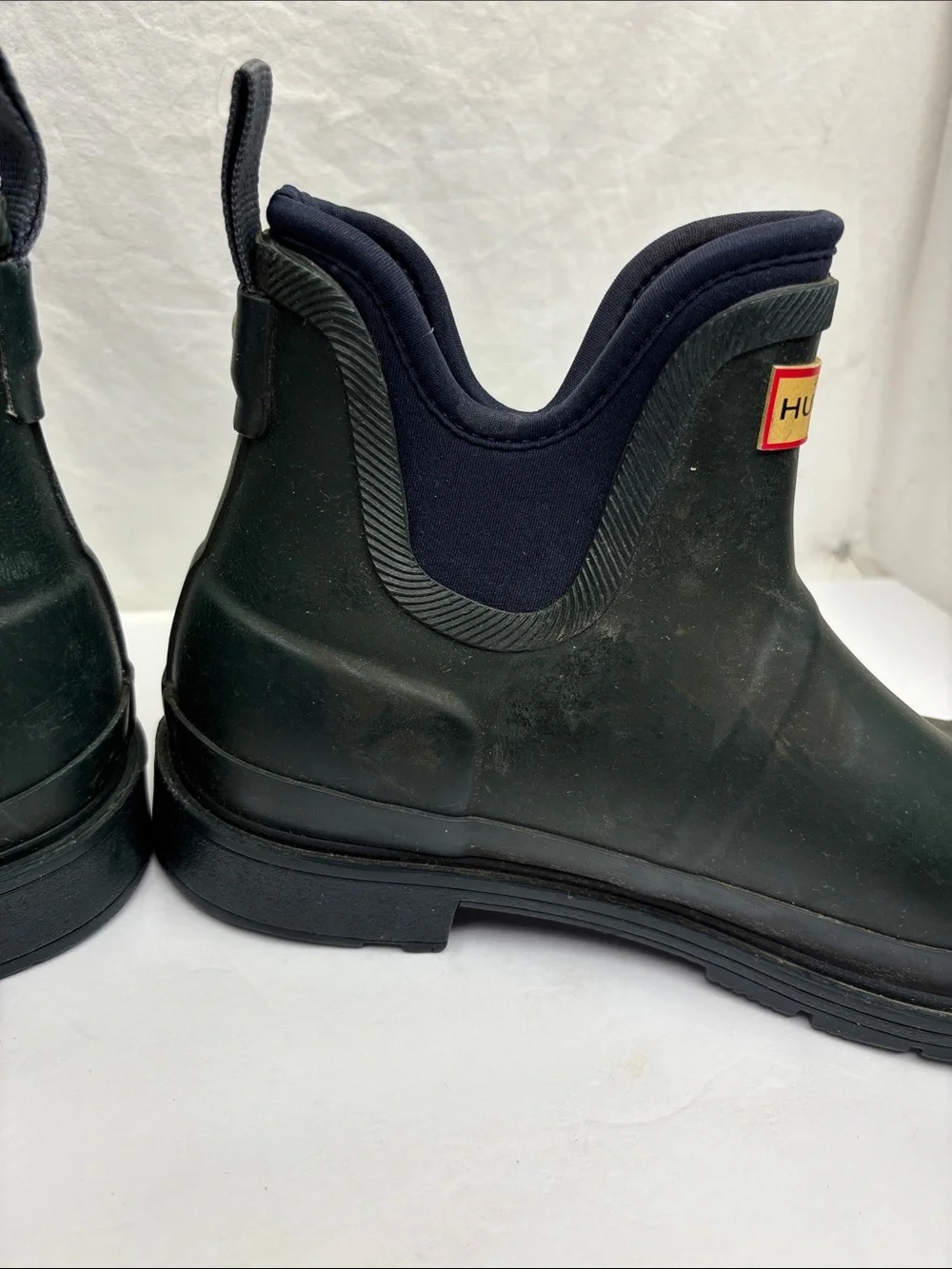 Hunter Men’s Dark Green Chelsea Rain Boots, SZ 8, 1(BA)